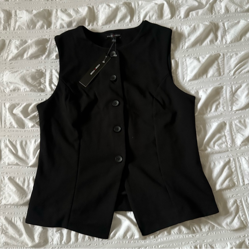 Black vest blouse size large